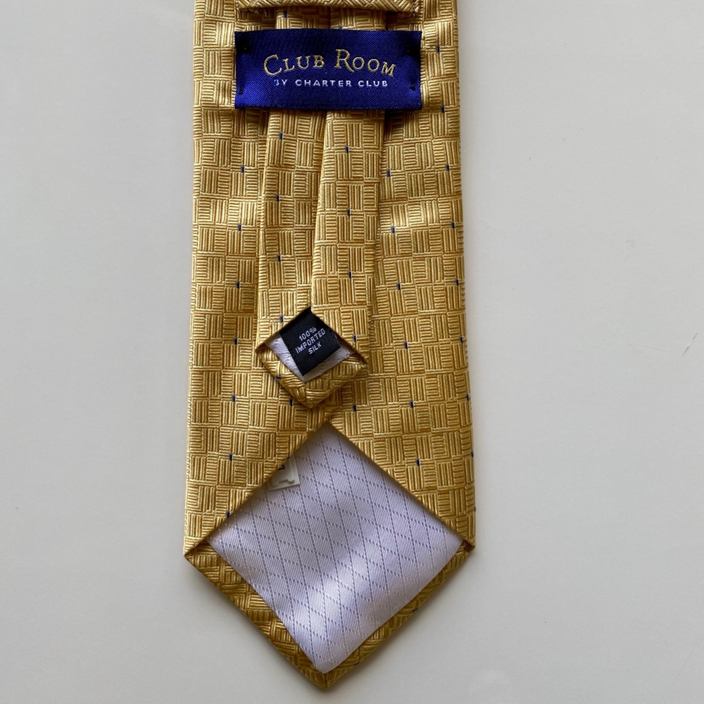 Club Room Charter Club 100% Silk Yellow Gold Tie - Picture 2 of 2